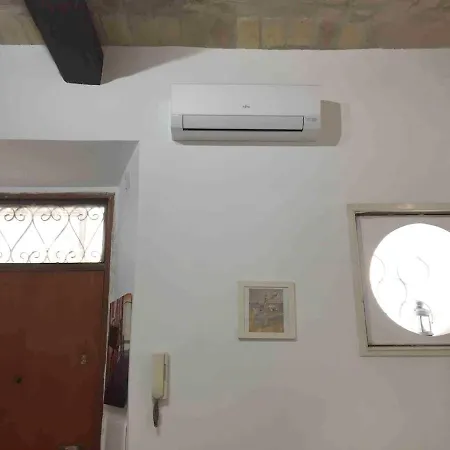 Bright And Cosy Appartament Near The Center شقة *